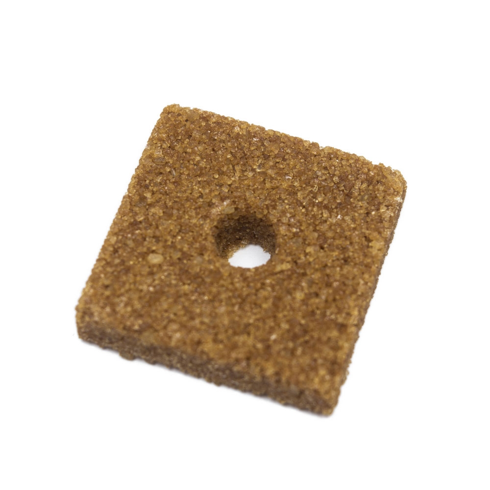 Barna lyukas négyzet