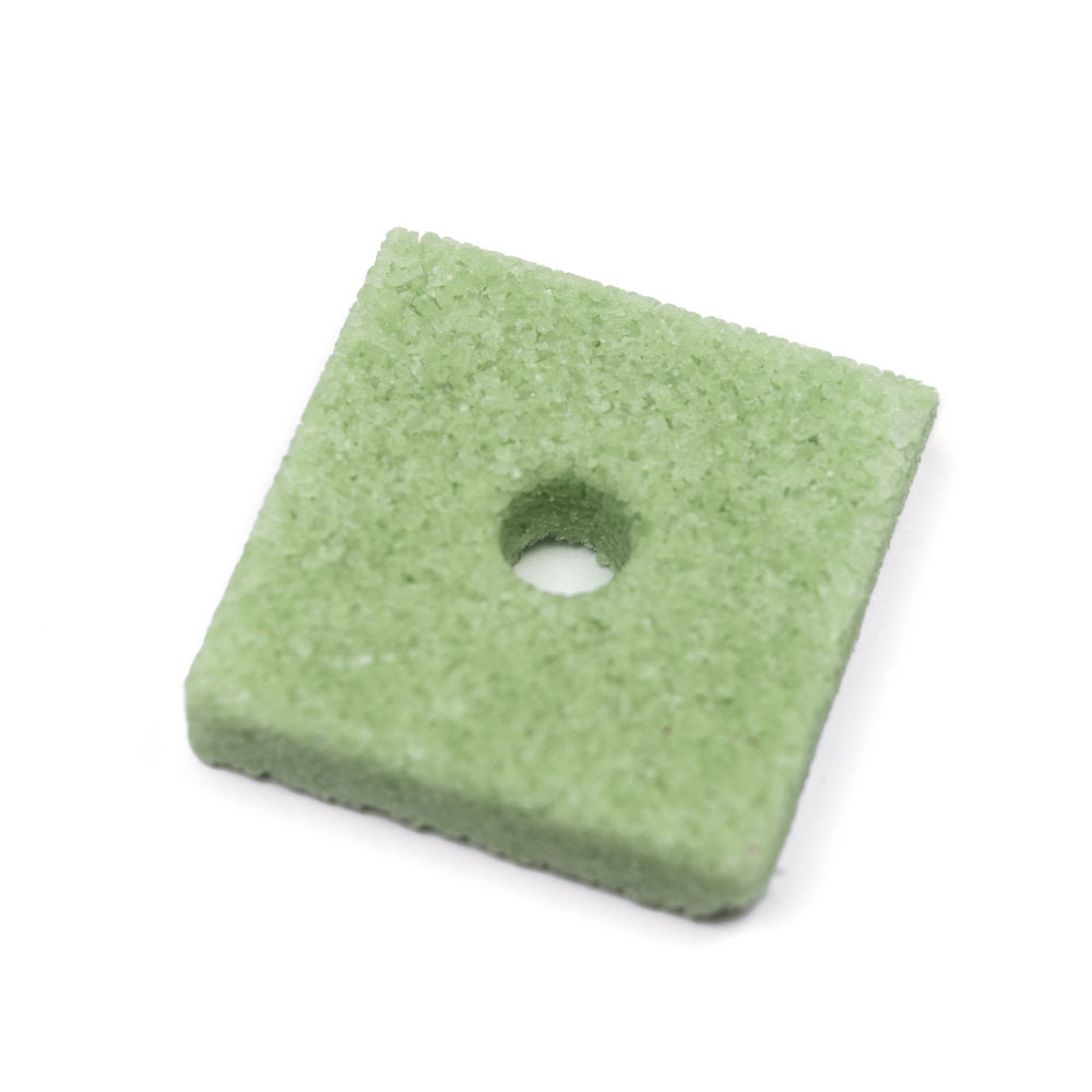 Zöld lyukas négyzet