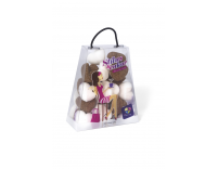 Fehér és barna színű, szív alakú formacukor kis táskában