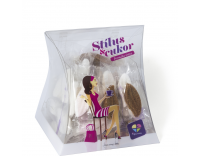 Fehér és barna színű, tealevél alakú formacukor boríték dobozban