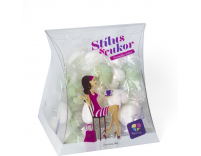 Zöld és fehér színű, szív alakú formacukor boríték dobozban